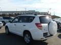 Super White - RAV4 4WD Photo No. 4