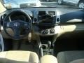 Super White - RAV4 4WD Photo No. 9