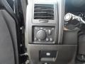 Ebony/Pewter Controls Photo for 2009 Hummer H3 #60482553
