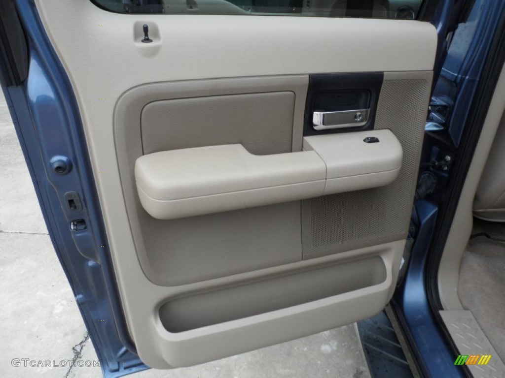 2004 F150 XLT SuperCrew - Medium Wedgewood Blue Metallic / Tan photo #25