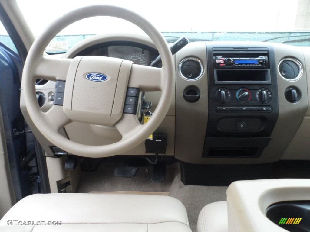 2004 F150 XLT SuperCrew - Medium Wedgewood Blue Metallic / Tan photo #31