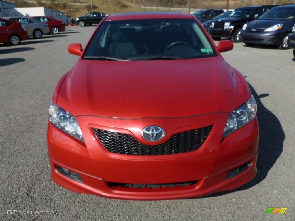 2008 Camry SE - Barcelona Red Metallic / Dark Charcoal photo #2