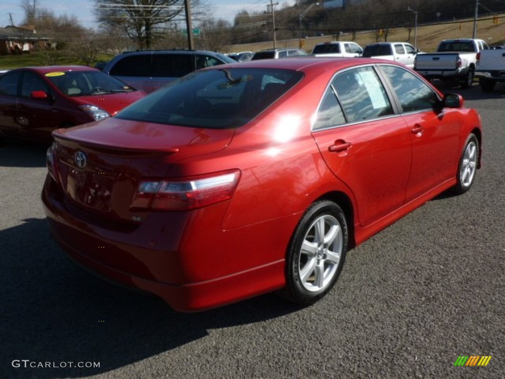 2008 Camry SE - Barcelona Red Metallic / Dark Charcoal photo #5