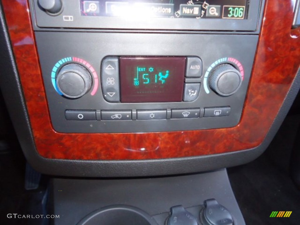 2008 Saab 9-7X 5.3i Controls Photo #60489431