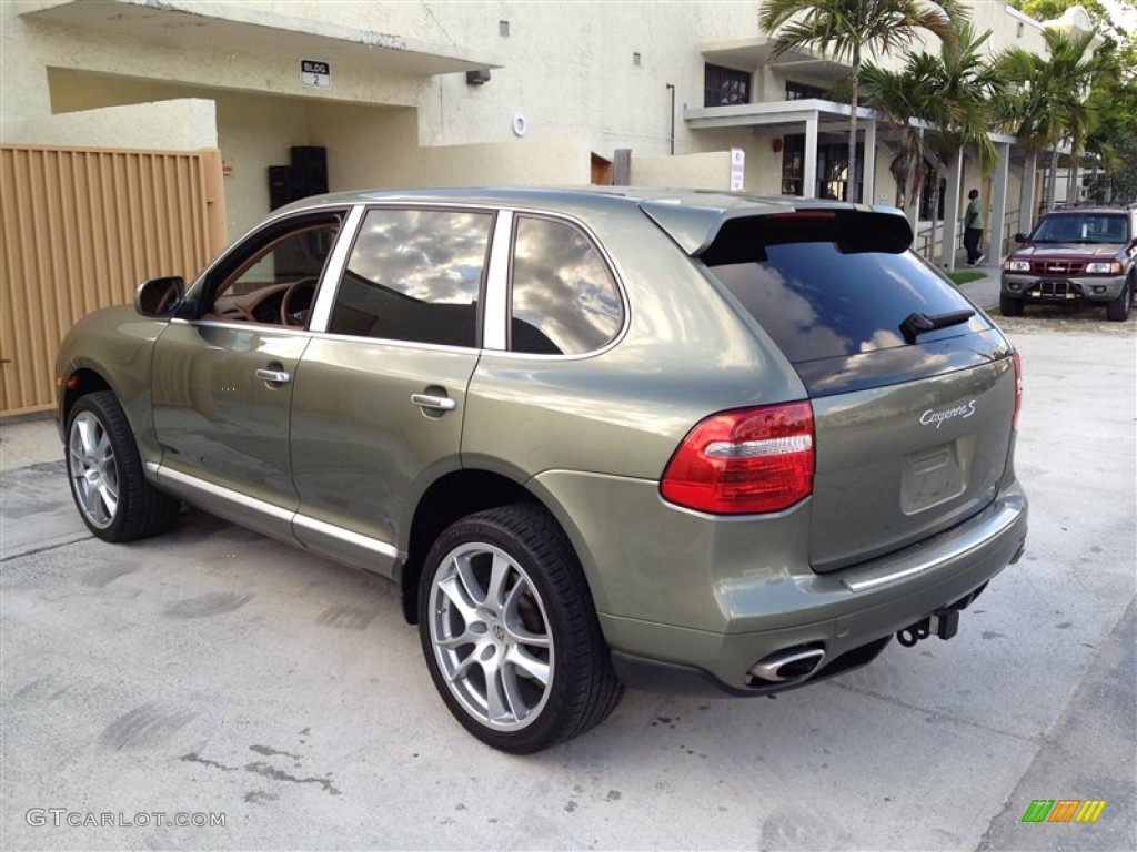 2008 Cayenne Tiptronic - Olive Green Metallic / Havanna/Sand Beige photo #3