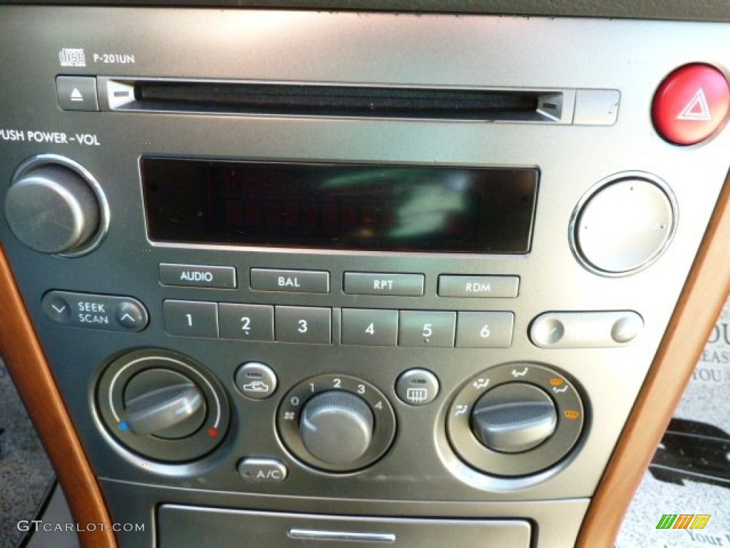 2006 Outback 2.5i Wagon - Champagne Gold Opalescent / Taupe photo #19