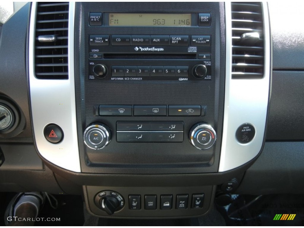 2010 Nissan Frontier Pro-4X Crew Cab 4x4 Controls Photo #60500531