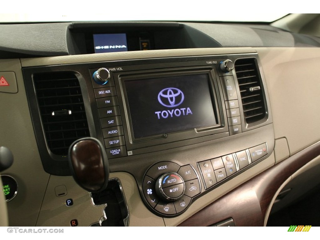 2011 Toyota Sienna Limited AWD Controls Photo #60502544