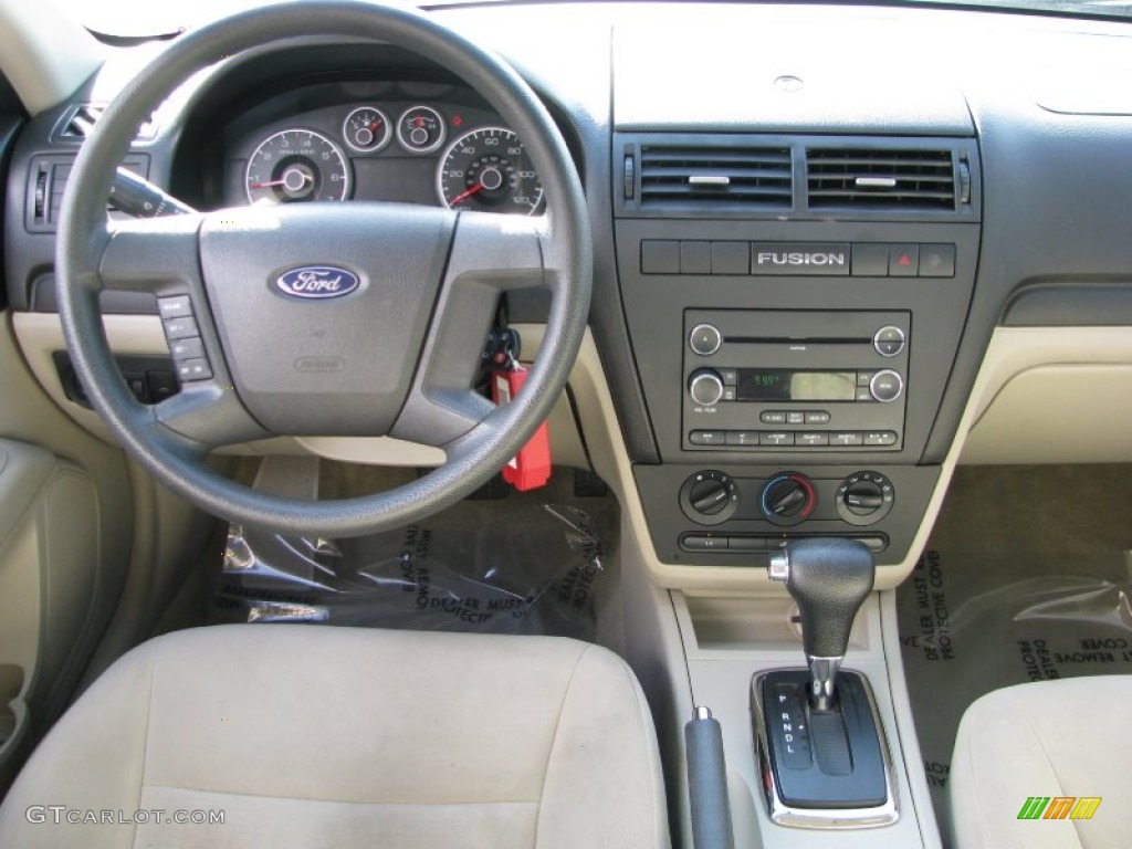 2008 Ford Fusion S Dashboard Photos