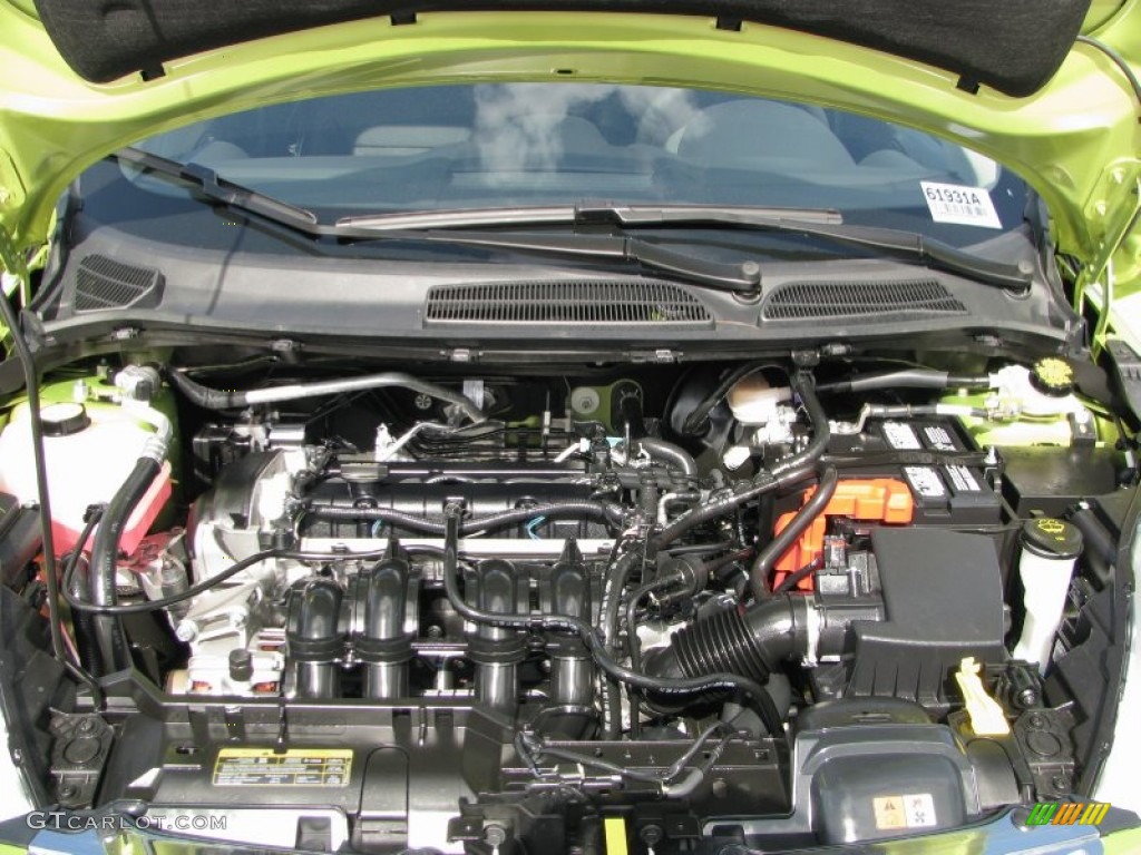 2012 Fiesta SE Sedan - Lime Squeeze Metallic / Charcoal Black photo #27