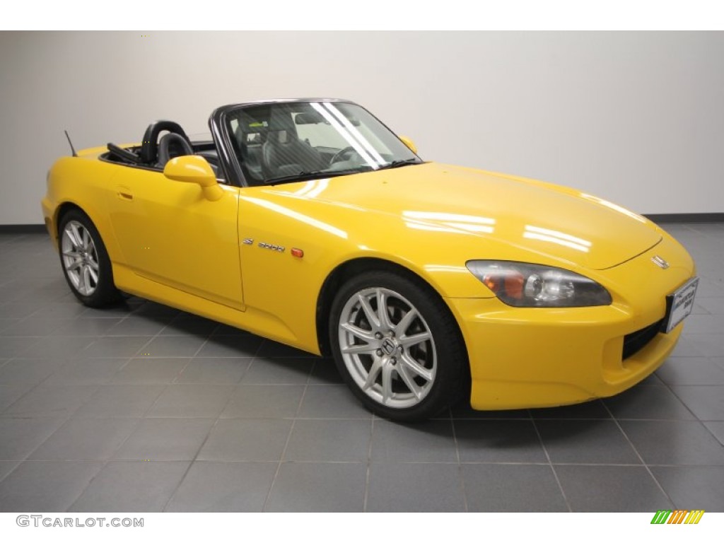 Rio Yellow 2004 Honda S2000 Roadster Exterior Photo #60507384