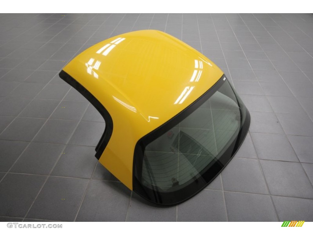 2004 S2000 Roadster - Rio Yellow / Black photo #10