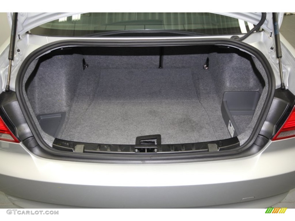 2009 BMW 3 Series 328i Coupe Trunk Photo #60509802