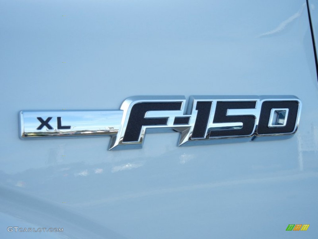 2012 Ford F150 XL SuperCab Marks and Logos Photos