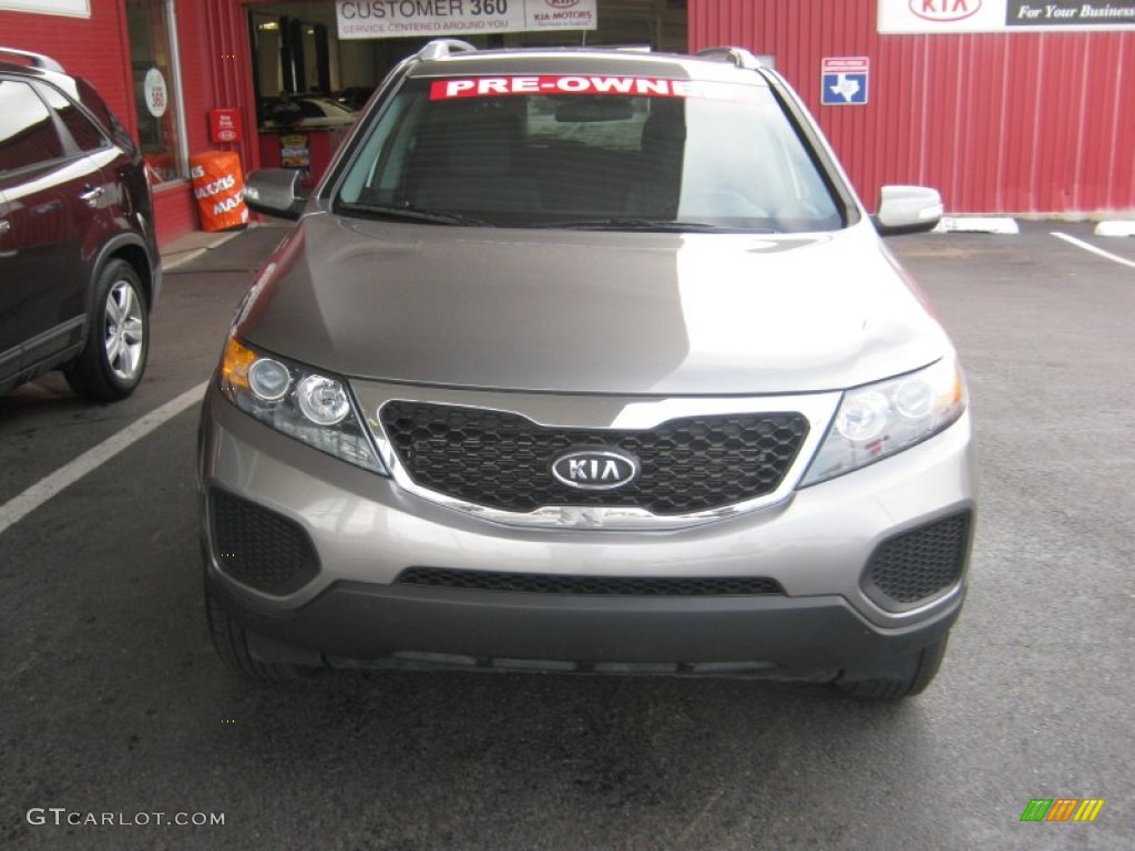 2011 Sorento LX V6 - Titanium Silver / Black photo #7