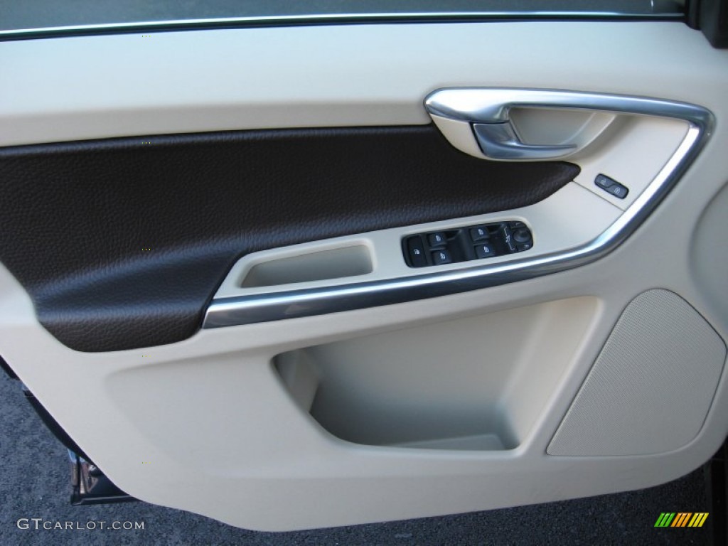 2012 Volvo XC60 3.2 AWD Sandstone Beige/Espresso Door Panel Photo #60517806
