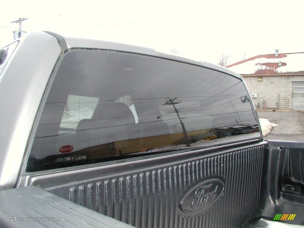 2004 F150 XLT SuperCrew 4x4 - Dark Shadow Grey Metallic / Dark Flint photo #32