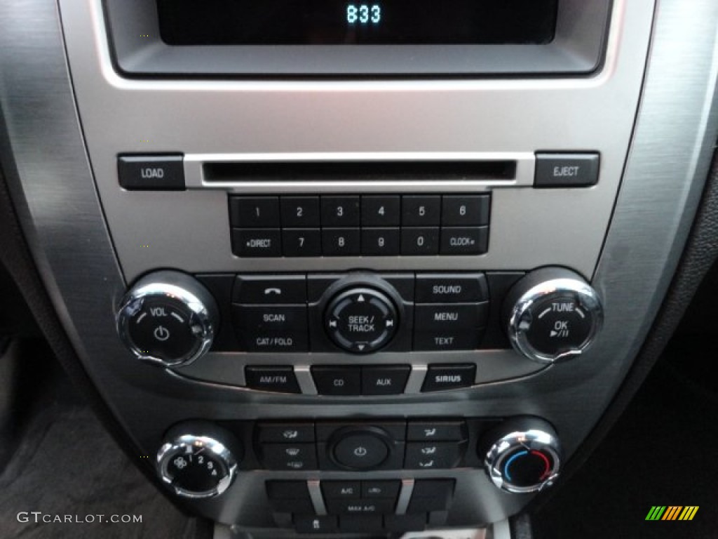 2010 Ford Fusion SE Controls Photo #60522060