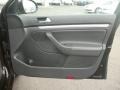 Black - Jetta SE Sedan Photo No. 23