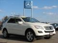 Arctic White - ML 350 4Matic Photo No. 3