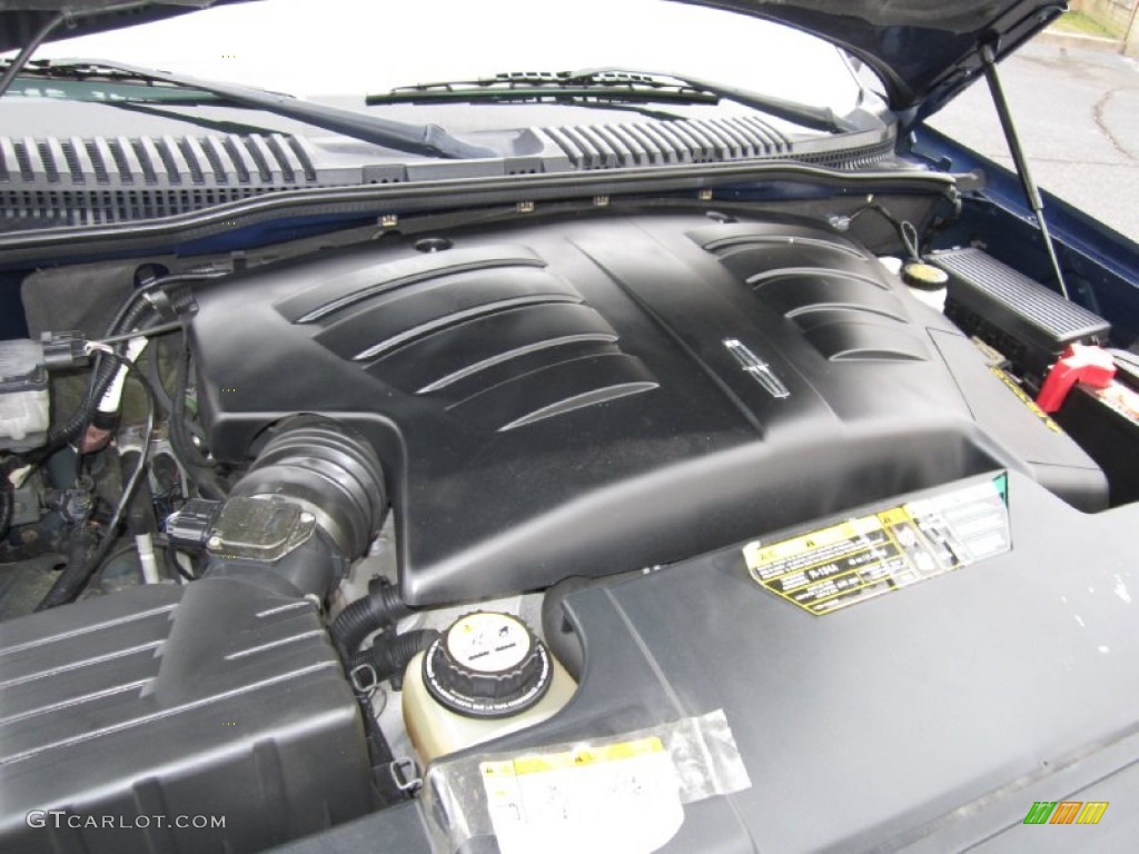 2004 Lincoln Aviator Ultimate 4x4 Engine Photos