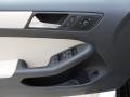 Black - Jetta SE Sedan Photo No. 20