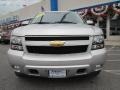 Sheer Silver Metallic - Suburban LT 4x4 Photo No. 2