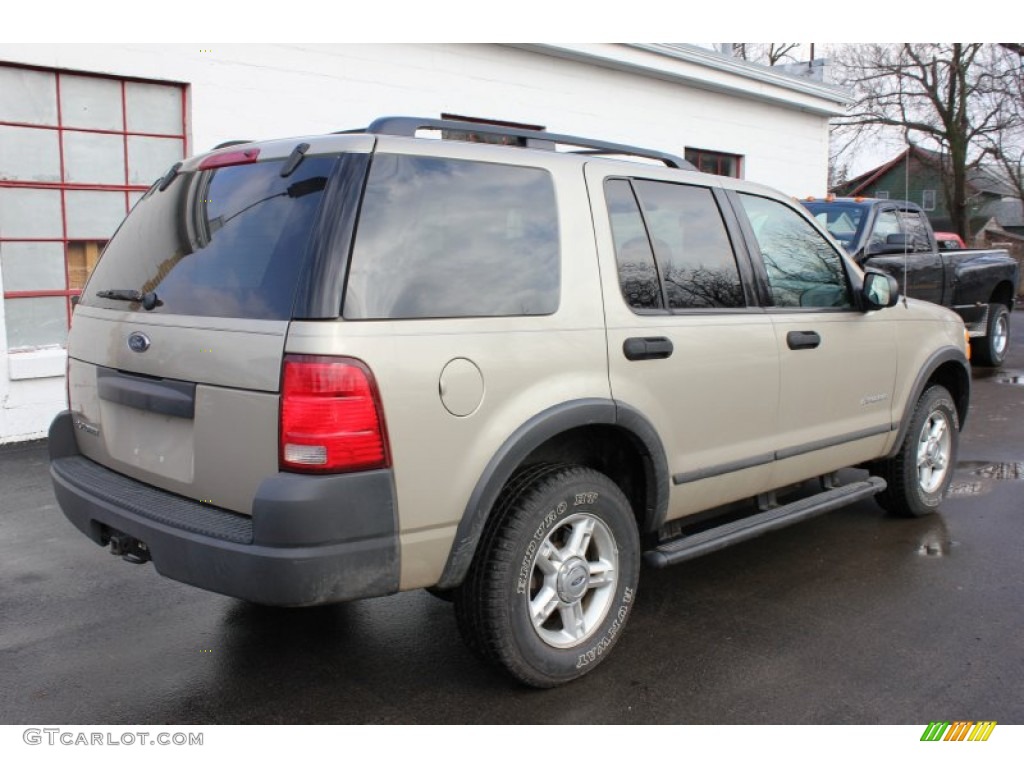2004 Explorer XLS 4x4 - Pueblo Gold Metallic / Medium Parchment photo #15