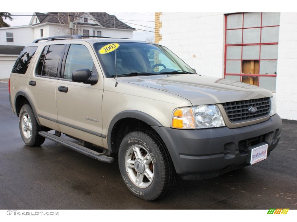 2004 Explorer XLS 4x4 - Pueblo Gold Metallic / Medium Parchment photo #18