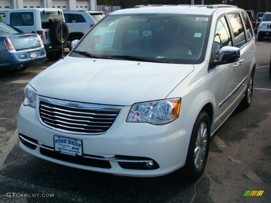 2012 Town & Country Touring - L - Stone White / Black/Light Graystone photo #1