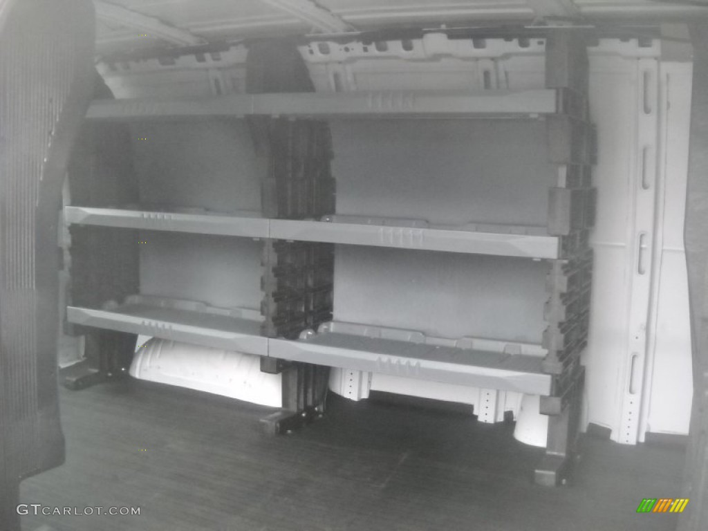 2007 Express 1500 AWD Commercial Van - Summit White / Medium Pewter photo #14