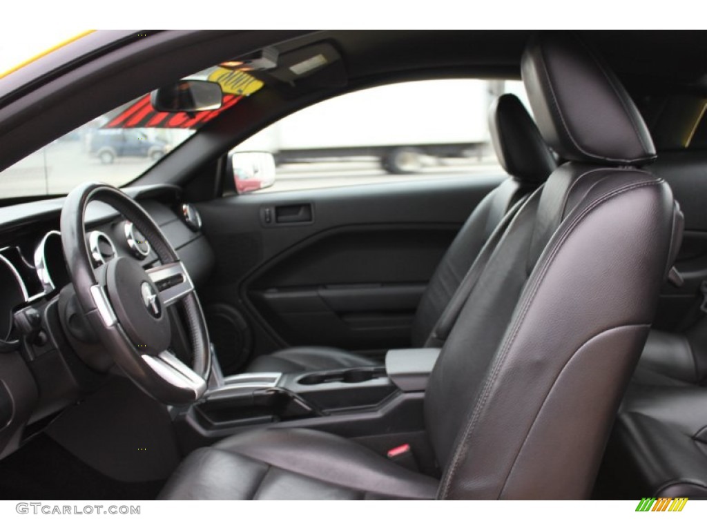 2006 Mustang V6 Premium Coupe - Screaming Yellow / Dark Charcoal photo #12