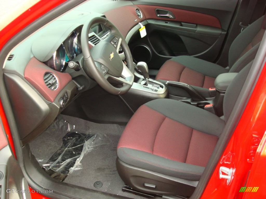Jet Black/Sport Red Interior 2012 Chevrolet Cruze LT/RS Photo #60540949