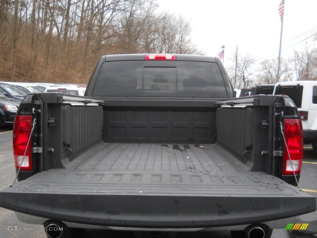 2011 Ram 1500 Big Horn Crew Cab 4x4 - Brilliant Black Crystal Pearl / Dark Slate Gray/Medium Graystone photo #6