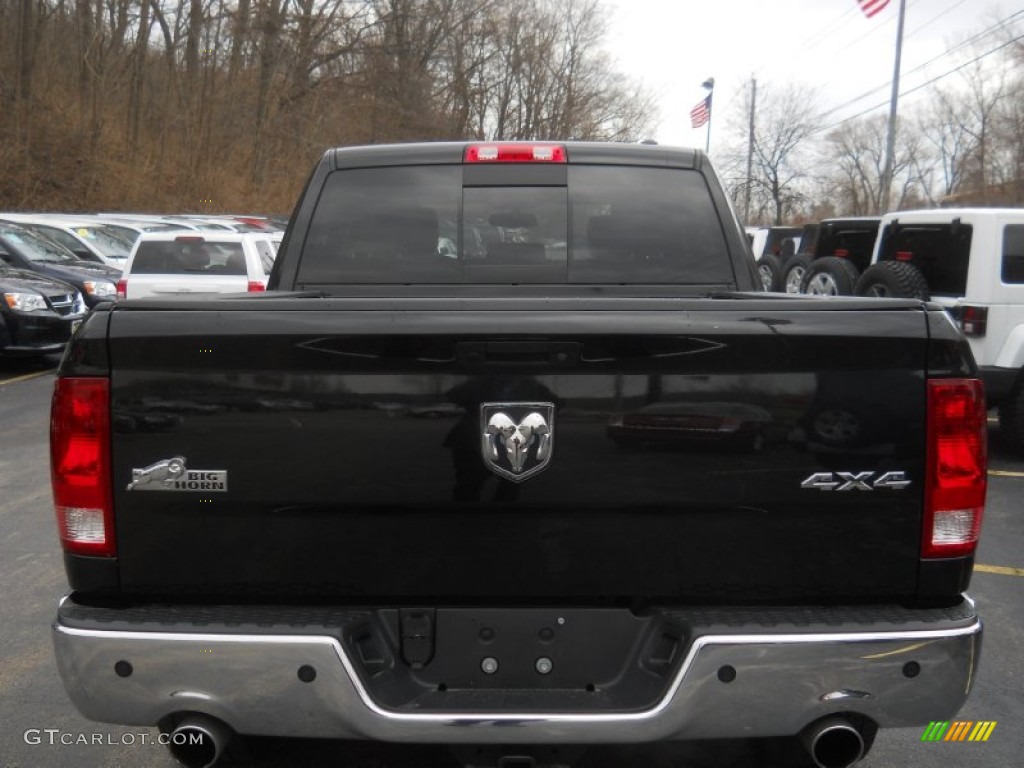 2011 Ram 1500 Big Horn Crew Cab 4x4 - Brilliant Black Crystal Pearl / Dark Slate Gray/Medium Graystone photo #16