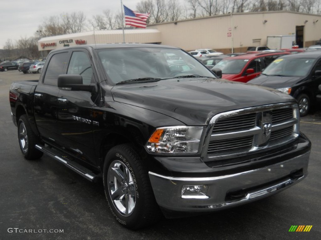 2011 Ram 1500 Big Horn Crew Cab 4x4 - Brilliant Black Crystal Pearl / Dark Slate Gray/Medium Graystone photo #17