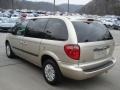 2006 Linen Gold Metallic Chrysler Town & Country   photo #6