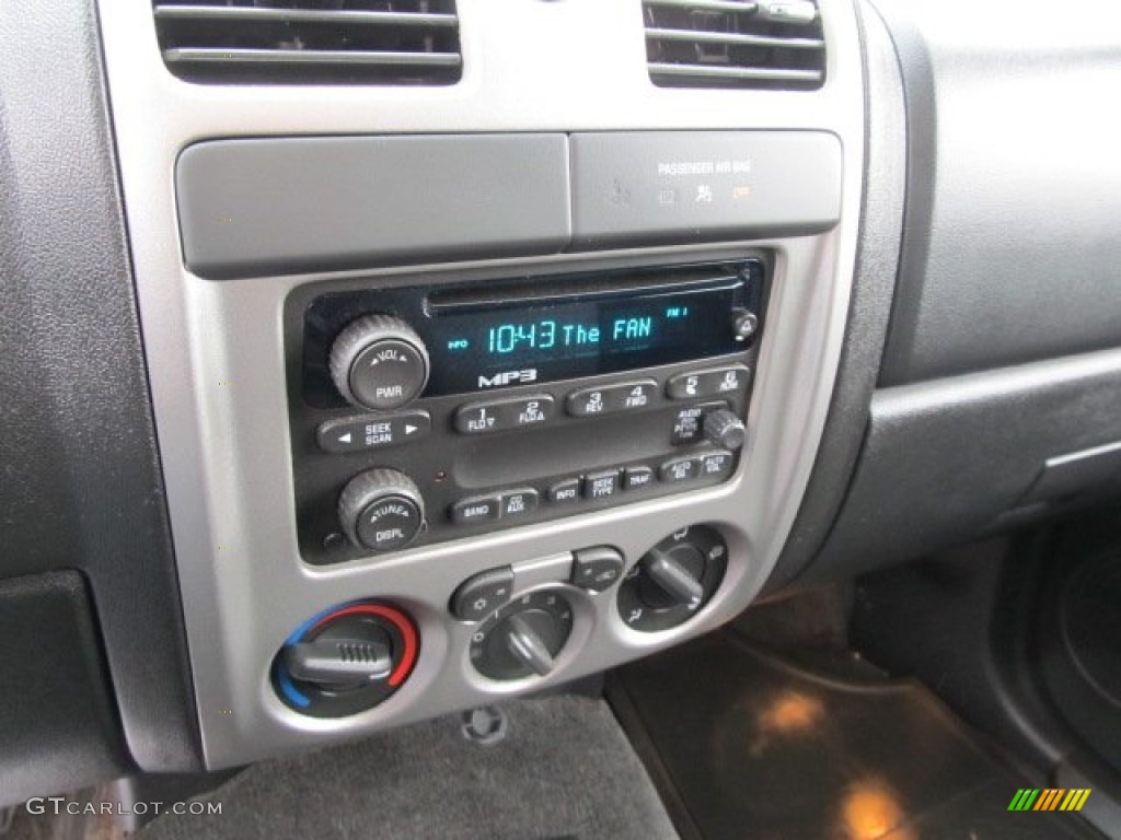 2007 Isuzu i-Series Truck i-370 LS Extended Cab Controls Photo #60543430