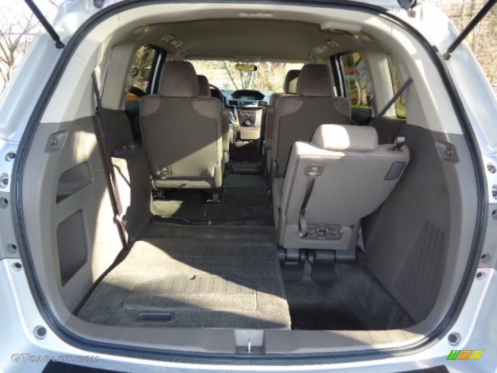 2012 Honda Odyssey LX Trunk Photo #60545164