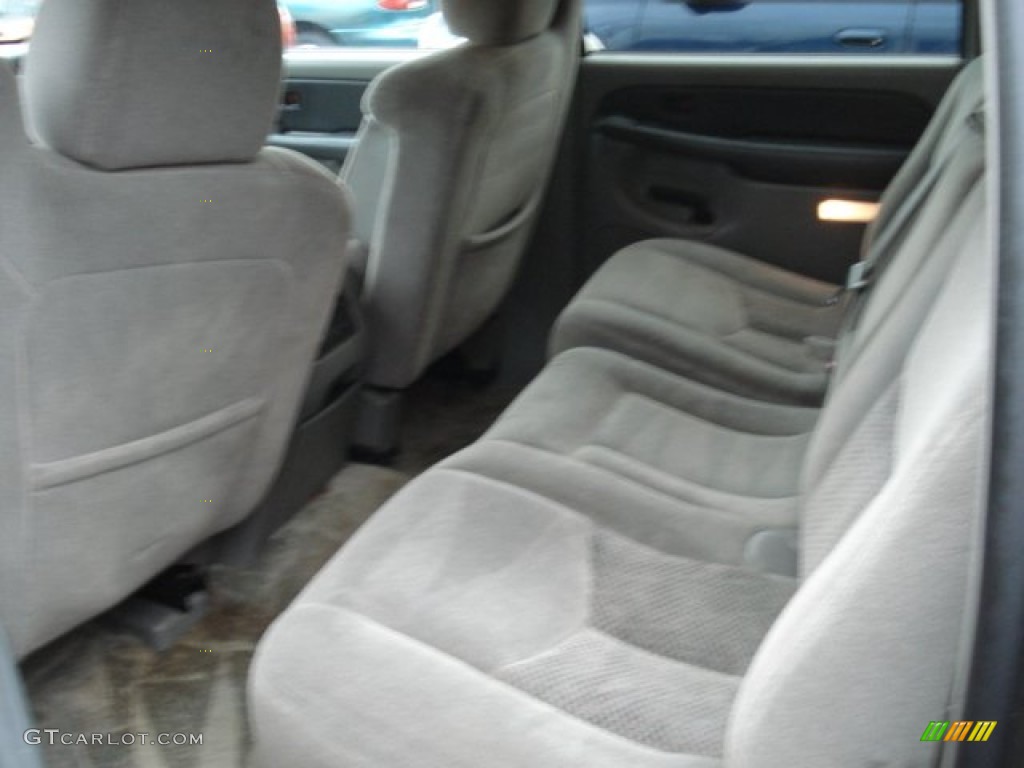 2003 Suburban 1500 4x4 - Light Pewter Metallic / Tan/Neutral photo #11