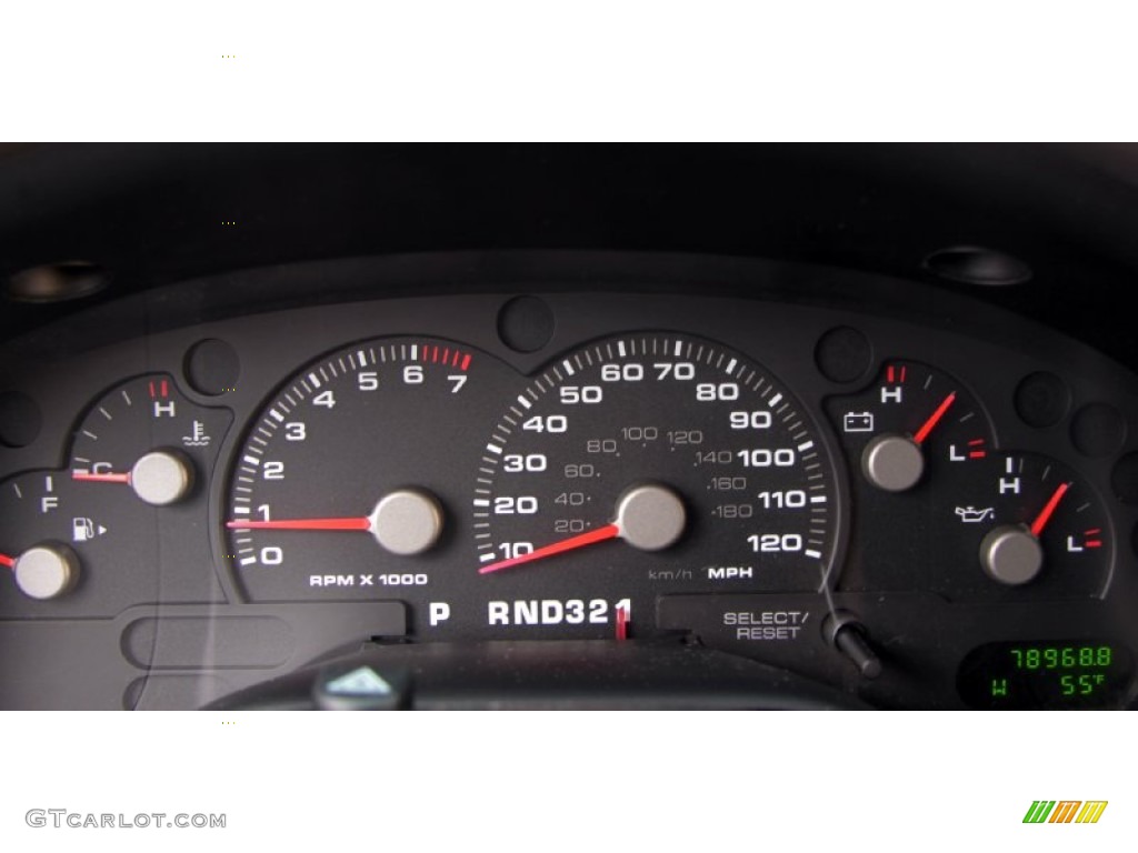 2004 Ford Explorer XLT 4x4 Gauges Photo #60547339