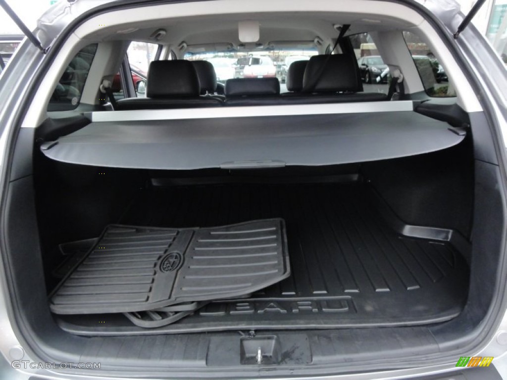 2011 Outback 2.5i Premium Wagon - Steel Silver Metallic / Off Black photo #17
