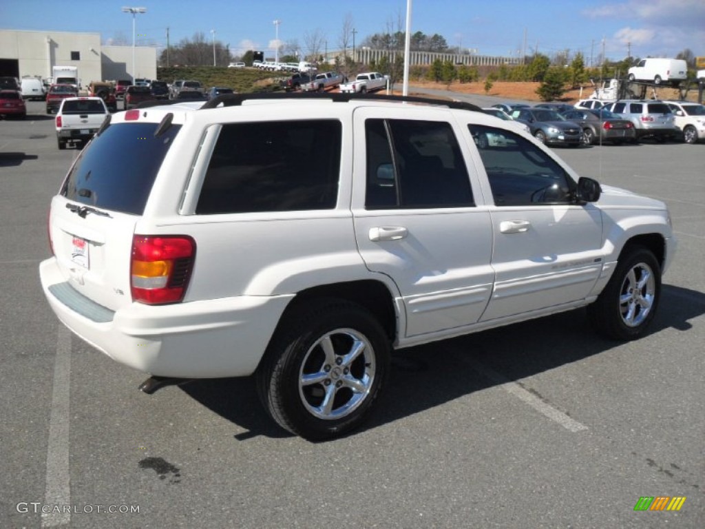 2002 Grand Cherokee Limited - Stone White / Taupe photo #5