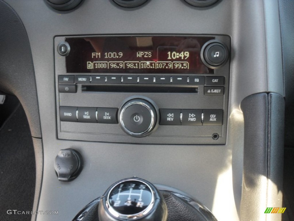 2007 Pontiac Solstice GXP Roadster Audio System Photo #60553326