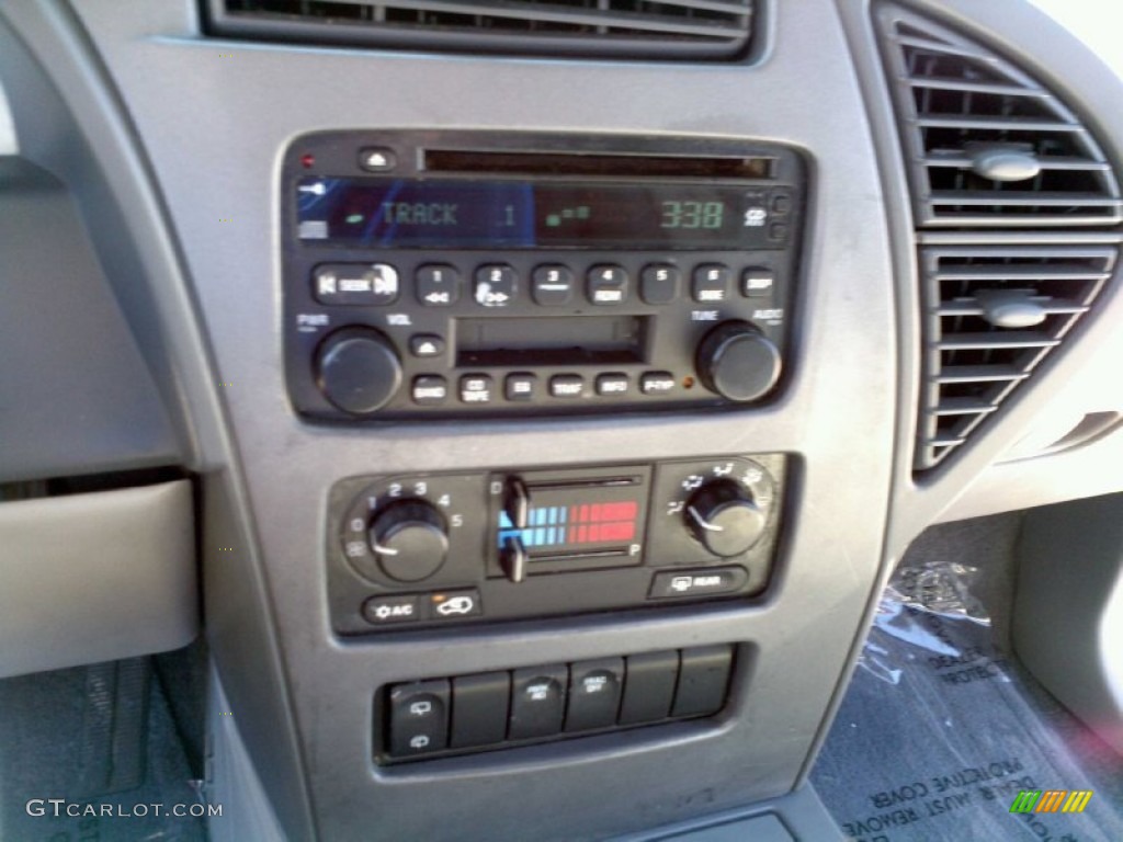 2003 Buick Rendezvous CXL Controls Photos