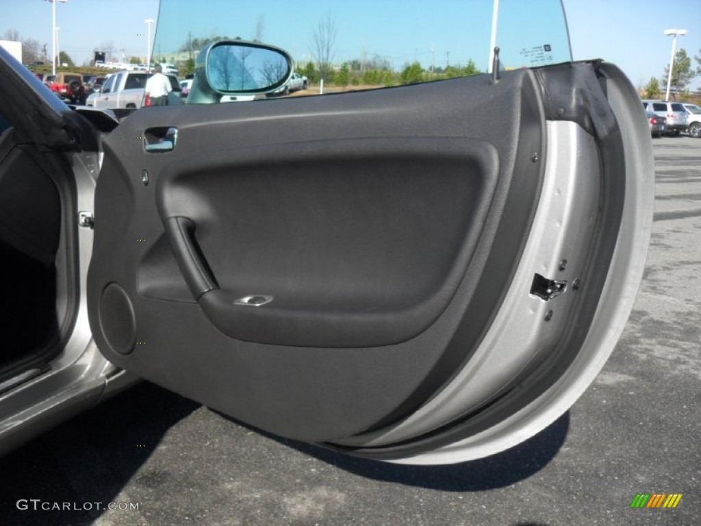 2007 Pontiac Solstice GXP Roadster Ebony Door Panel Photo #60553383