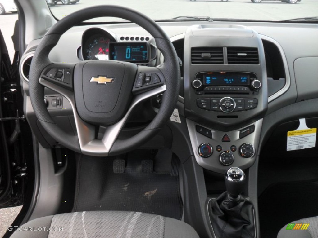 2012 Chevrolet Sonic LT Hatch Dark Pewter/Dark Titanium Dashboard Photo #60553659
