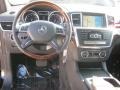 Black - ML 350 4Matic Photo No. 9