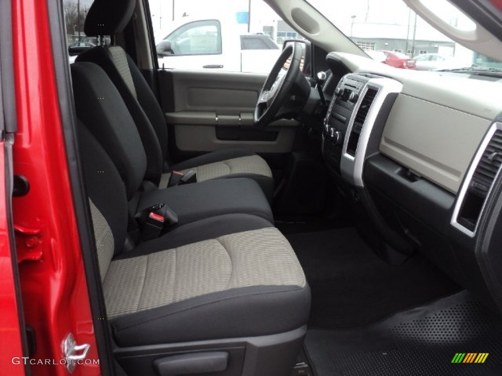 2011 Ram 1500 SLT Quad Cab 4x4 - Flame Red / Dark Slate Gray/Medium Graystone photo #15