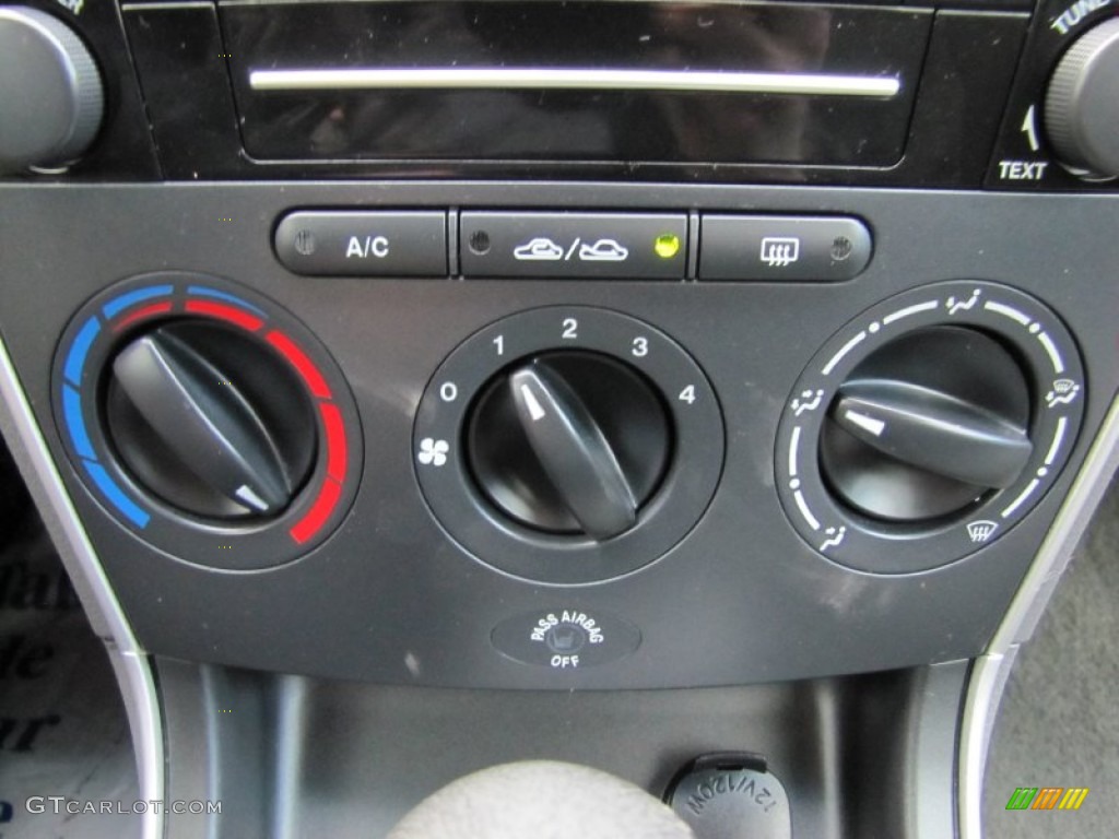 2007 Mazda MAZDA6 s Touring Wagon Controls Photo #60557427